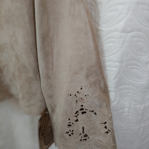 NWT Suede blouse Women Large washable Skotts Tan - Picture 2 of 9